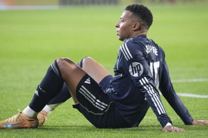 Kylian Mbappe en action avec le Real Madrid, staff medical sous pression