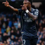 Vinicius Junior celebre qualification Real Madrid quarts Champions League 2026