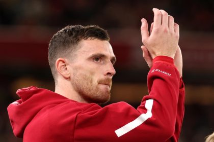 Andy Robertson dans le tunnel d'Anfield lors de son annonce de départ de Liverpool