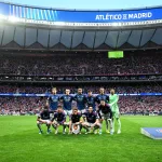 Arsenal alignés au Riyadh Air Metropolitano avant la demi-finale aller de Ligue des champions contre l'Atlético de Madrid
