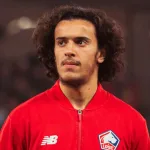 Ayyoub Bouaddi milieu du LOSC Lille en action sur le terrain