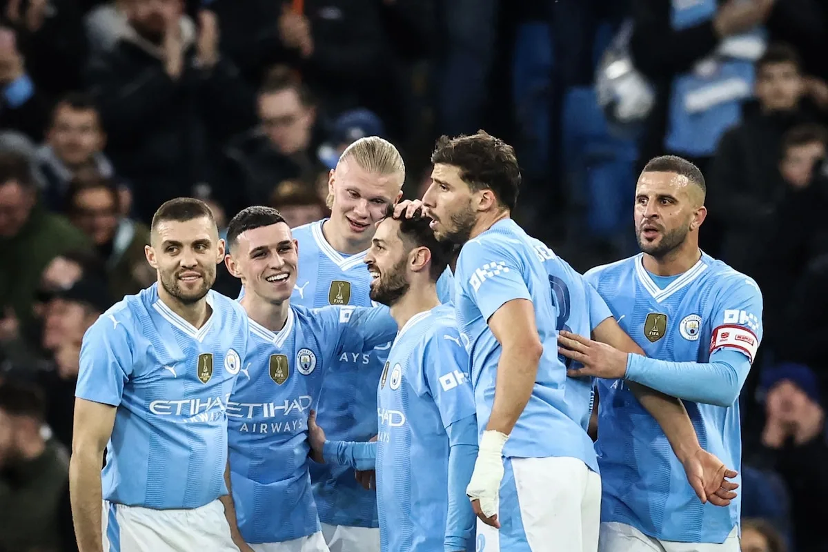 Bernardo Silva avec le maillot de Manchester City avant son départ en fin de saison 2025-26