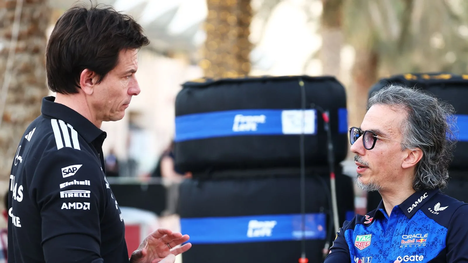 Réunion FIA règlement F1 2026 Toto Wolff et Laurent Mékies en discussion