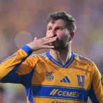 André-Pierre Gignac lors de son dernier match avec les Tigres de Monterrey au stade du Volcán, le 25 avril 2026