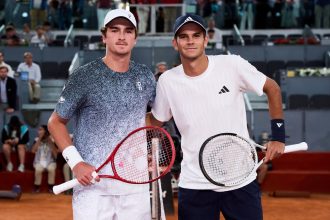 Rafael Jodar célèbre sa victoire au Madrid Open 2026 Caja Mágica