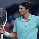 Arthur Rinderknech en action au Masters 1000 de Monte-Carlo 2026 sur terre battue