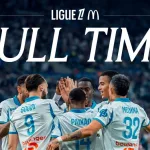 Aubameyang et les joueurs de l'OM célèbrent la victoire 3-1 contre Metz en Ligue 1