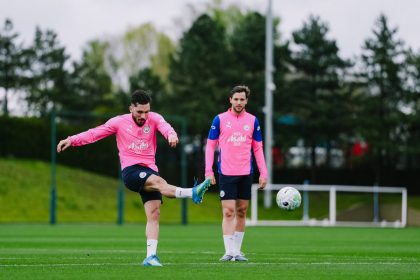 Rayan Cherki à l'entraînement avec Manchester City Premier League 2025-2026