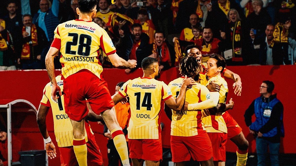 RC Lens qualifié en finale de la Coupe de France 2026 après victoire 4-1 contre Toulouse