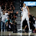 Victor Wembanyama et les Spurs de San Antonio lors du Game 5 des NBA Playoffs 2026