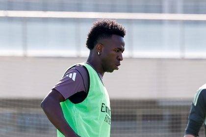 Vinicius Jr à l’entraînement avec le Real Madrid, ciblé par la Premier League lors du mercato 2026