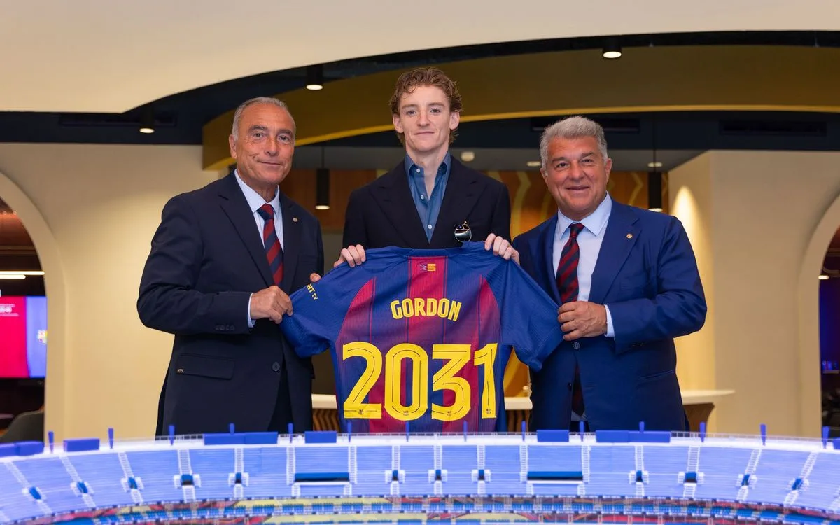 Anthony Gordon rejoint le FC Barcelone pour 80 millions d'euros, mai 2026