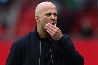 Arne Slot quitte le banc de Liverpool après son licenciement en mai 2026