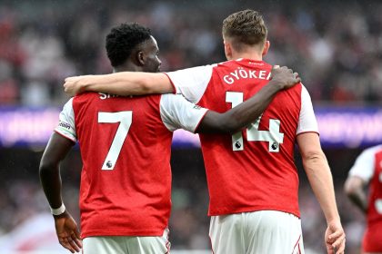 Viktor Gyökeres célèbre son but lors de Arsenal 3-0 Fulham en Premier League le 2 mai 2026