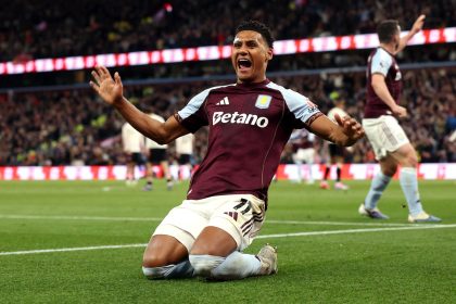 Aston Villa 4-2 Liverpool - Ollie Watkins célèbre son doublé - J37 PL 2026