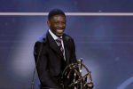 Ousmane Dembélé soulève la Ligue des Champions 2026 avec le PSG, favori Ballon d'Or