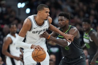 Victor Wembanyama et les Spurs dominent les Timberwolves 133-95 en Game 2 des playoffs NBA 2026