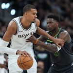 Victor Wembanyama et les Spurs dominent les Timberwolves 133-95 en Game 2 des playoffs NBA 2026