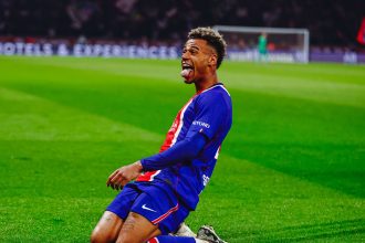 Désiré Doué en pleine célébration après son but décisif PSG 1-0 Brest Ligue 1 2026