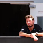 Stan Wawrinka ému lors de ses adieux à Roland-Garros 2026 face à Jesper de Jong