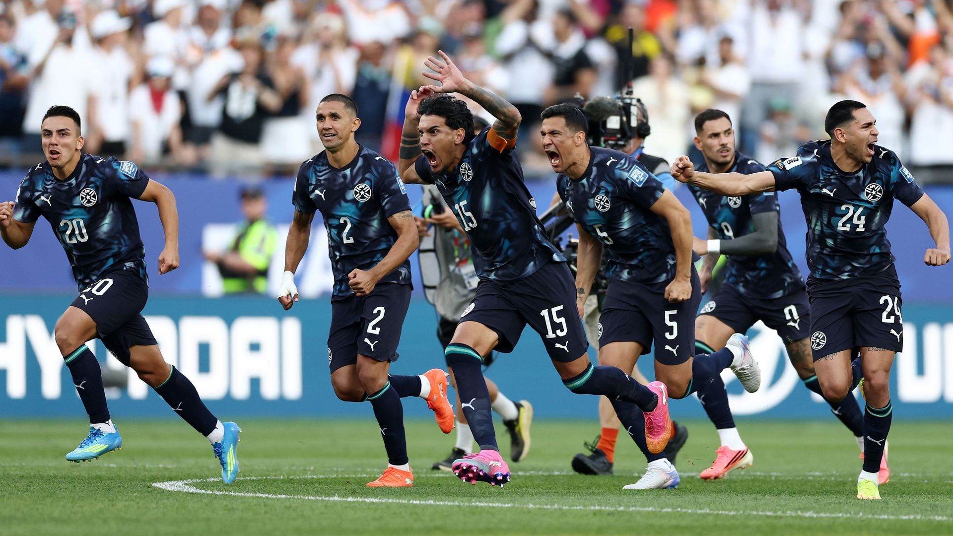 Joueurs du Paraguay célébrant leur qualification face à l'Allemagne au Mondial 2026