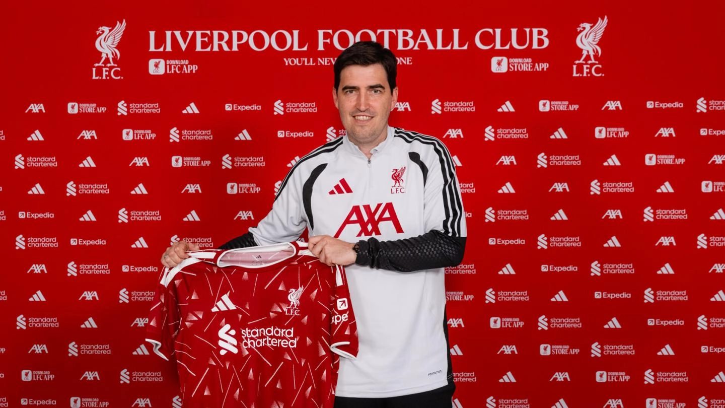 Andoni Iraola, nouvel entraîneur de Liverpool pour la saison 2026-27