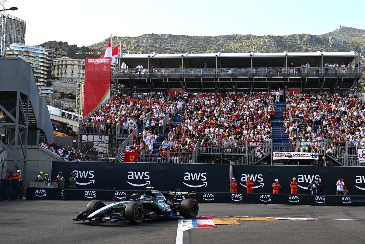 Kimi Antonelli au volant de la Mercedes lors des essais libres 3 du Grand Prix de Monaco 2026