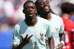 Les joueurs de l'équipe de France célèbrent leur qualification en 16es de finale de la Coupe du Monde 2026
