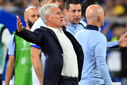 Didier Deschamps sur le banc de l'équipe de France avant France-Suède en 16es de finale du Mondial 2026