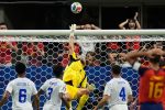 Le gardien du Cap-Vert Vozinha détourne un ballon face à l’Espagne au Mondial 2026
