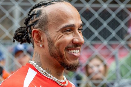 Lewis Hamilton au volant de la Ferrari lors des essais libres 2 du GP de Monaco 2026