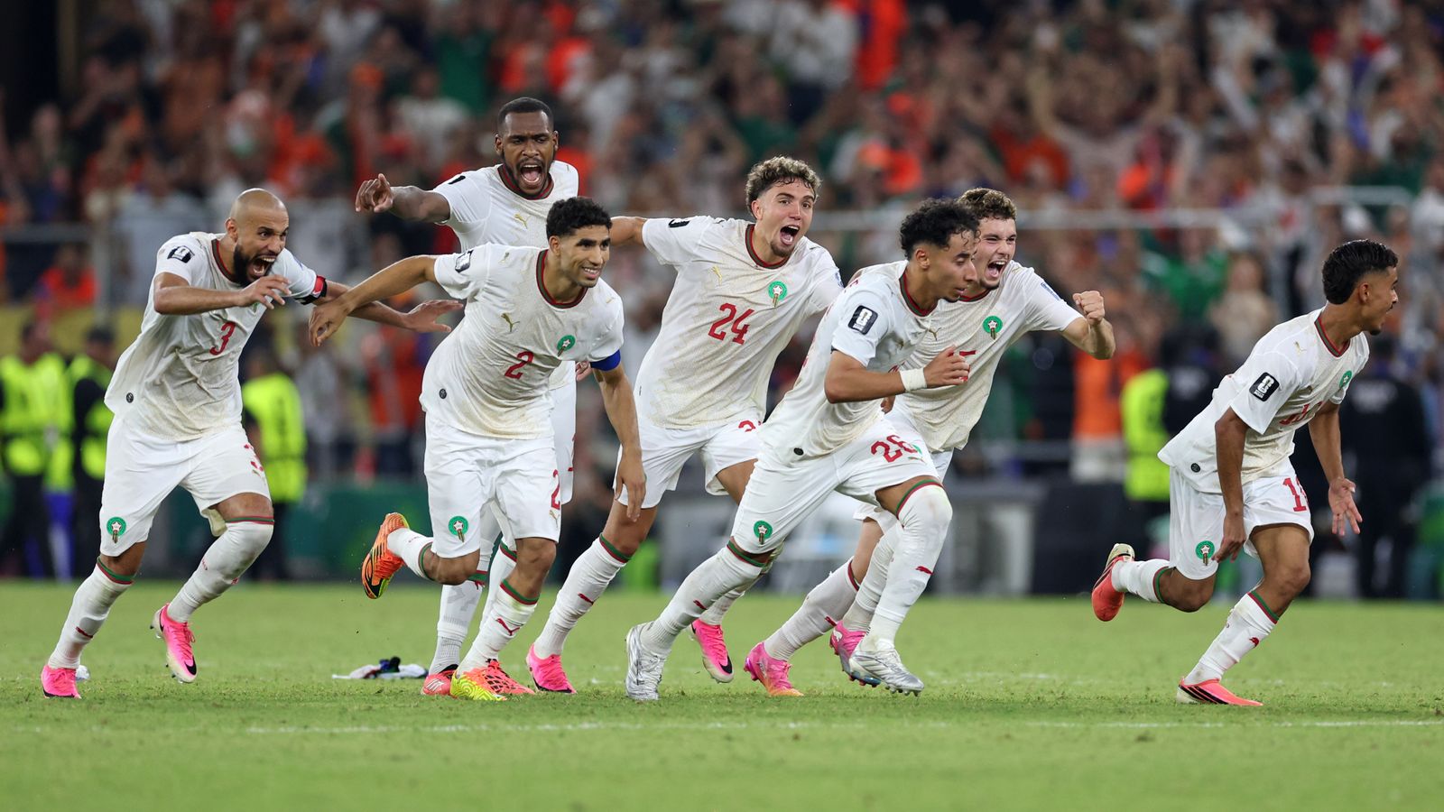 Les joueurs du Maroc célèbrent leur qualification aux tirs au but face aux Pays-Bas à la Coupe du Monde 2026