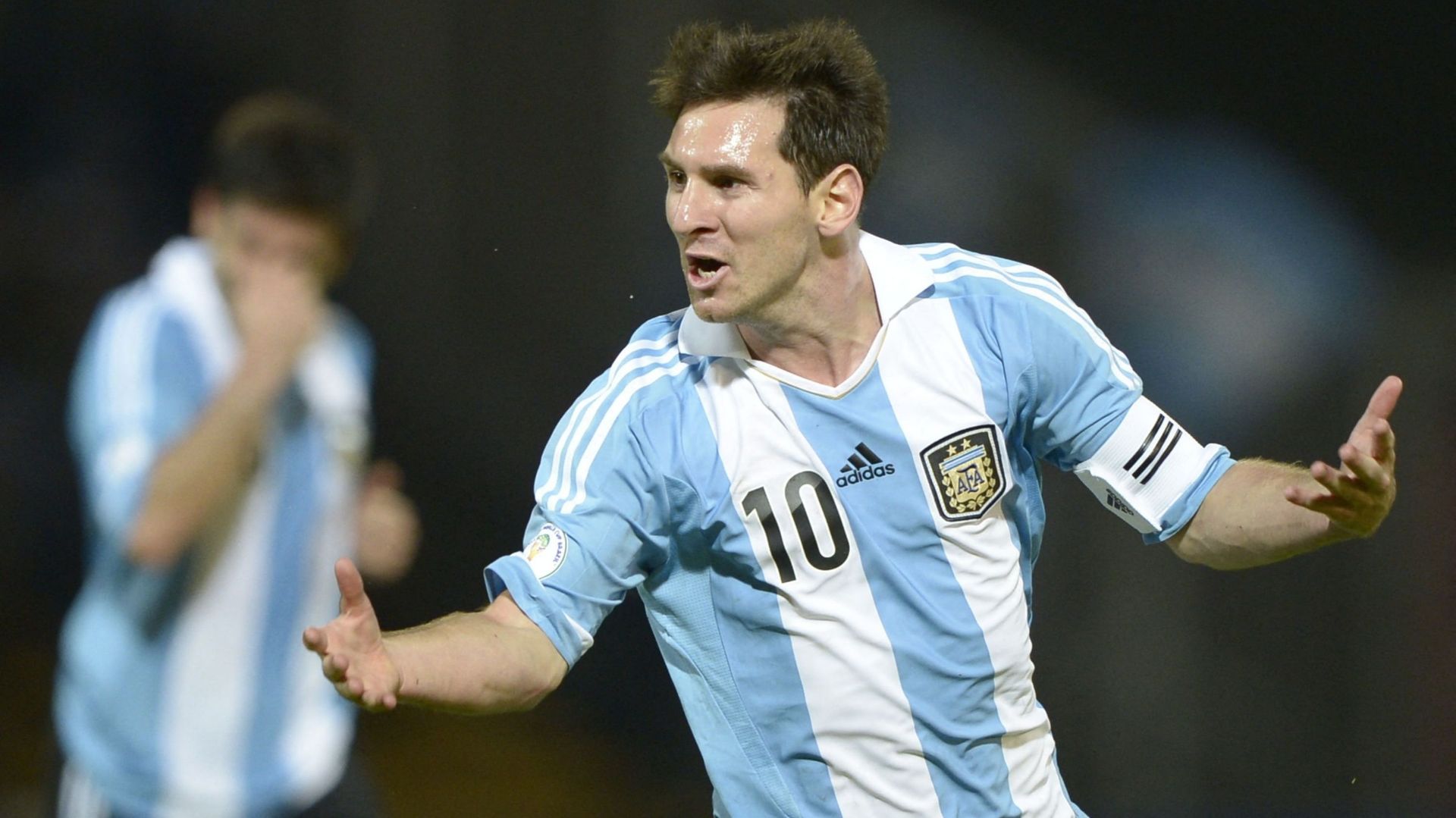 Lionel Messi célèbre son 911e but en carrière, penalty contre l'Islande (Argentine 3-0, 10 juin 2026)