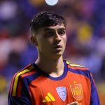 Pedri sous le maillot de l'Espagne lors du match amical Pérou-Espagne avant le Mondial 2026