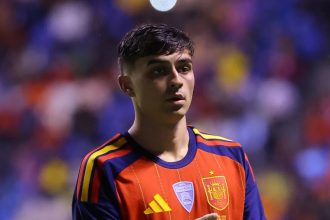 Pedri sous le maillot de l'Espagne lors du match amical Pérou-Espagne avant le Mondial 2026