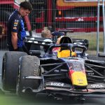 Monoplace Red Bull de Max Verstappen dans les graviers après son crash au GP de Grande-Bretagne à Silverstone