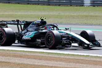 Kimi Antonelli sur la Mercedes lors des qualifications du GP de Grande-Bretagne 2026 à Silverstone