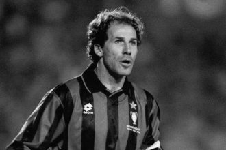 Franco Baresi sous le maillot de l'AC Milan, légende du football italien