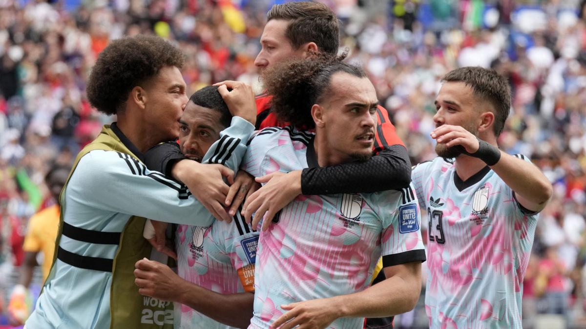 Joueurs belges célèbrent un but contre le Sénégal en Coupe du Monde 2026