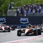 La McLaren de Lando Norris mene devant Ferrari et Red Bull lors du GP de Hongrie 2026