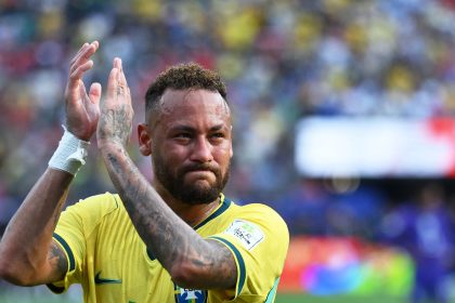 Neymar en larmes après l'élimination du Brésil face à la Norvège, avant l'annonce de sa retraite internationale