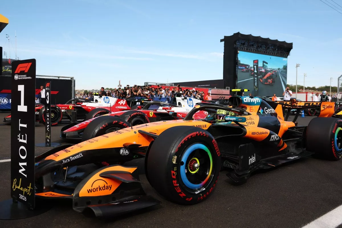 Monoplace McLaren de Lando Norris en pole position après les qualifications du GP de Hongrie