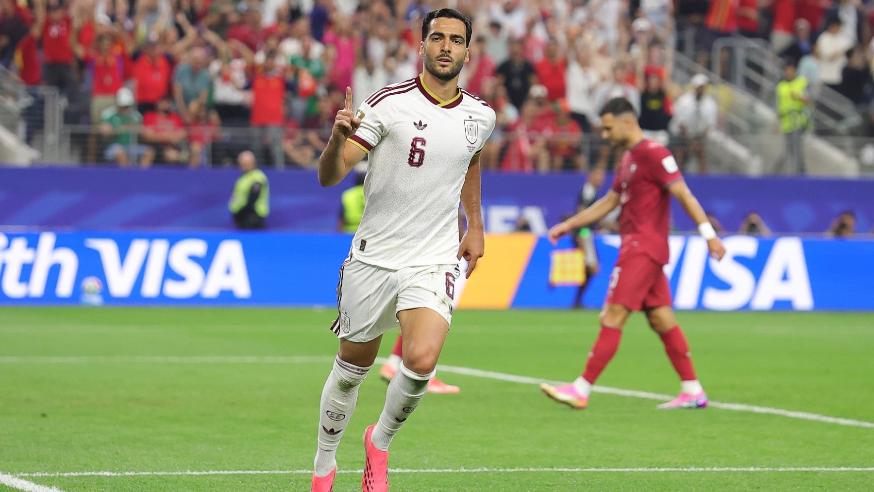 Mikel Merino célèbre son but victorieux pour l'Espagne face au Portugal, Coupe du Monde 2026