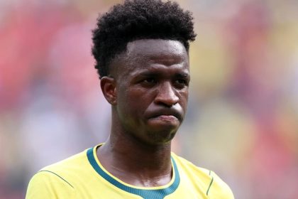 Vinícius Júnior avec un menton plus marqué lors de la Coupe du monde 2026, avant sa chirurgie esthétique