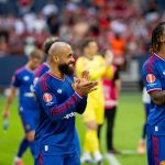 Joueurs de Manchester United célèbrent leur victoire en finale de la Snapdragon Cup face à l'Atletico Madrid, 1er août 2026