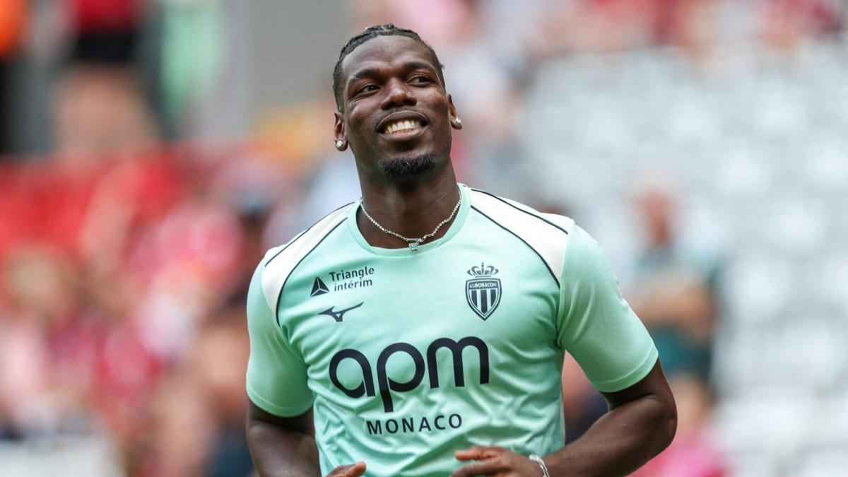 Paul Pogba à l'entraînement avec l'AS Monaco en préparation estivale