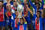 PSG soulève le trophée de la Supercoupe d'Europe 2026 après sa victoire face à Aston Villa