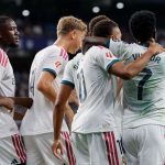 Joueurs du Real Madrid celebrant un but face a la Real Sociedad au Bernabeu