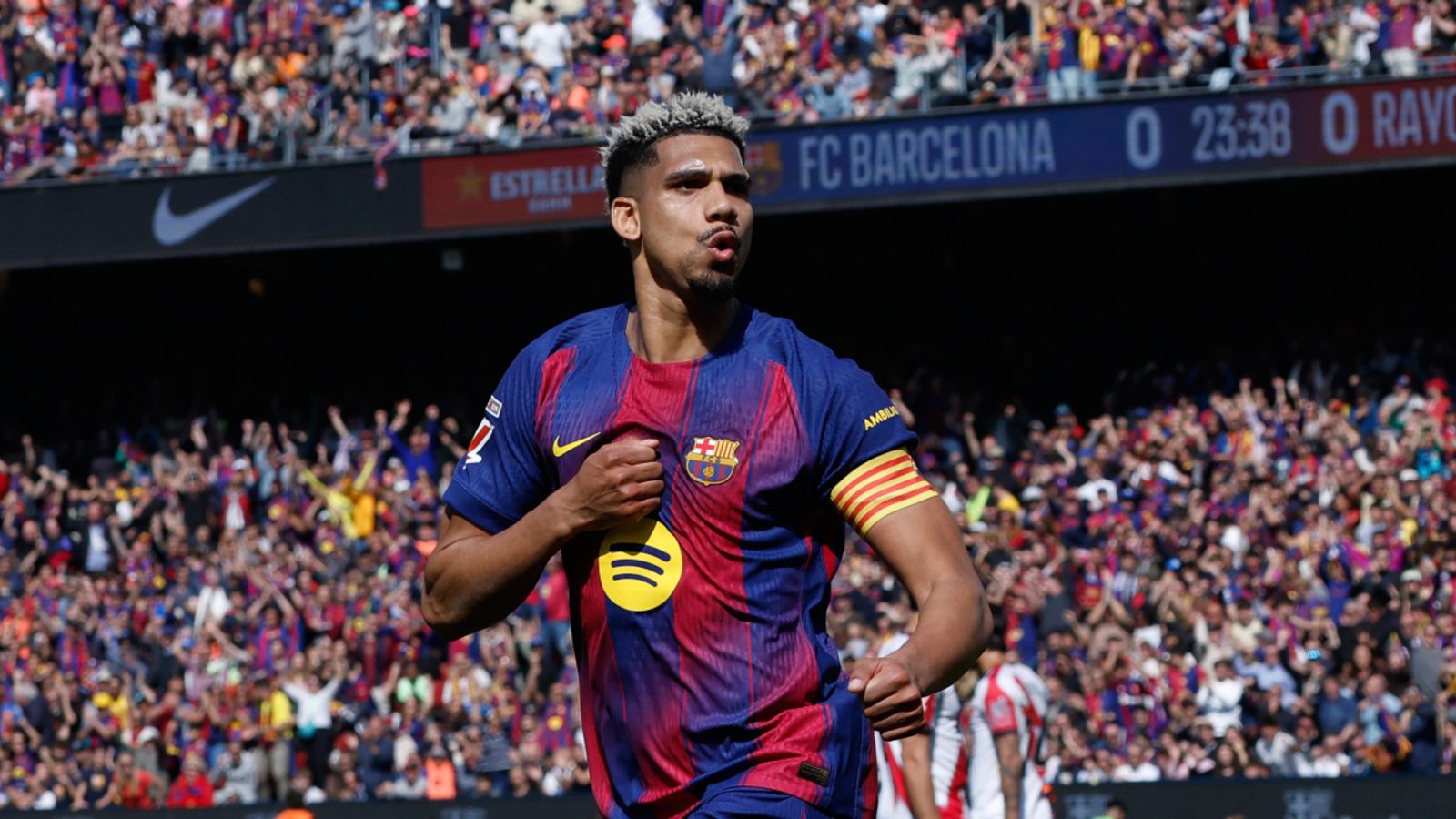 Ronald Araújo, futur joueur de Liverpool en prêt depuis le FC Barcelone