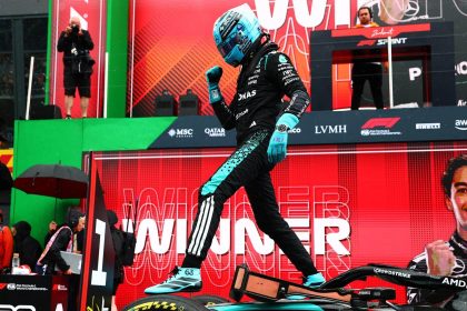 George Russell (Mercedes) célèbre sa victoire dans la Sprint Race du GP des Pays-Bas 2026 à Zandvoort
